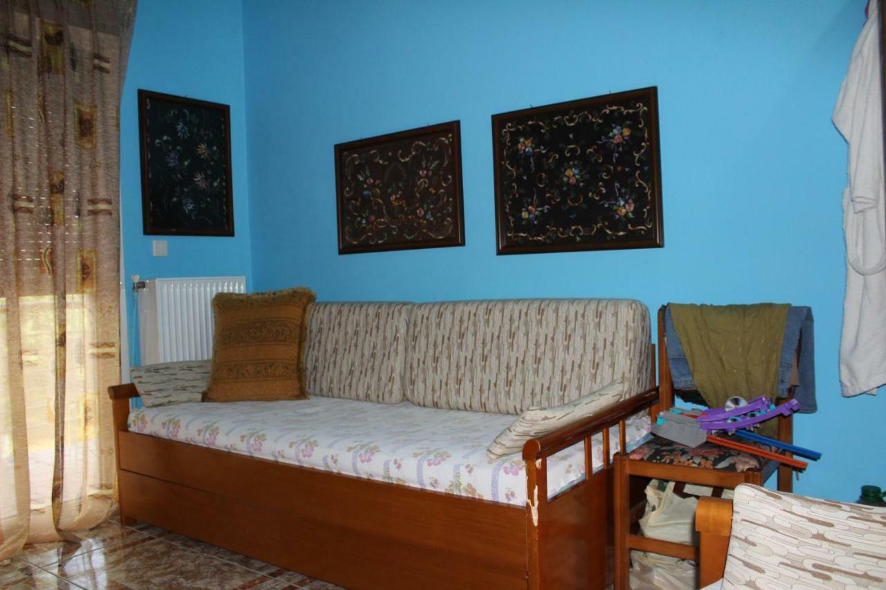 Maria's Guesthouse Keramoti  Eksteriør billede