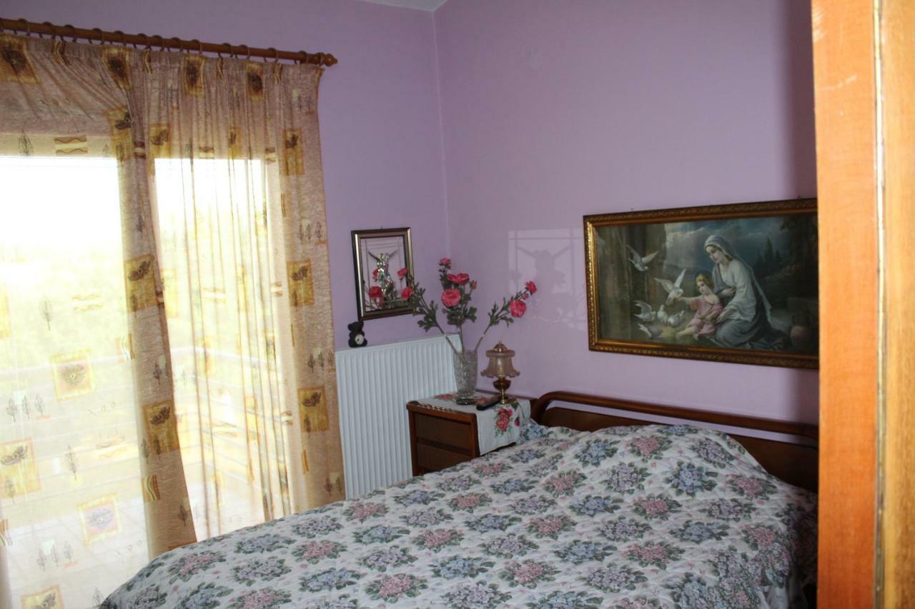 Maria's Guesthouse Keramoti  Eksteriør billede